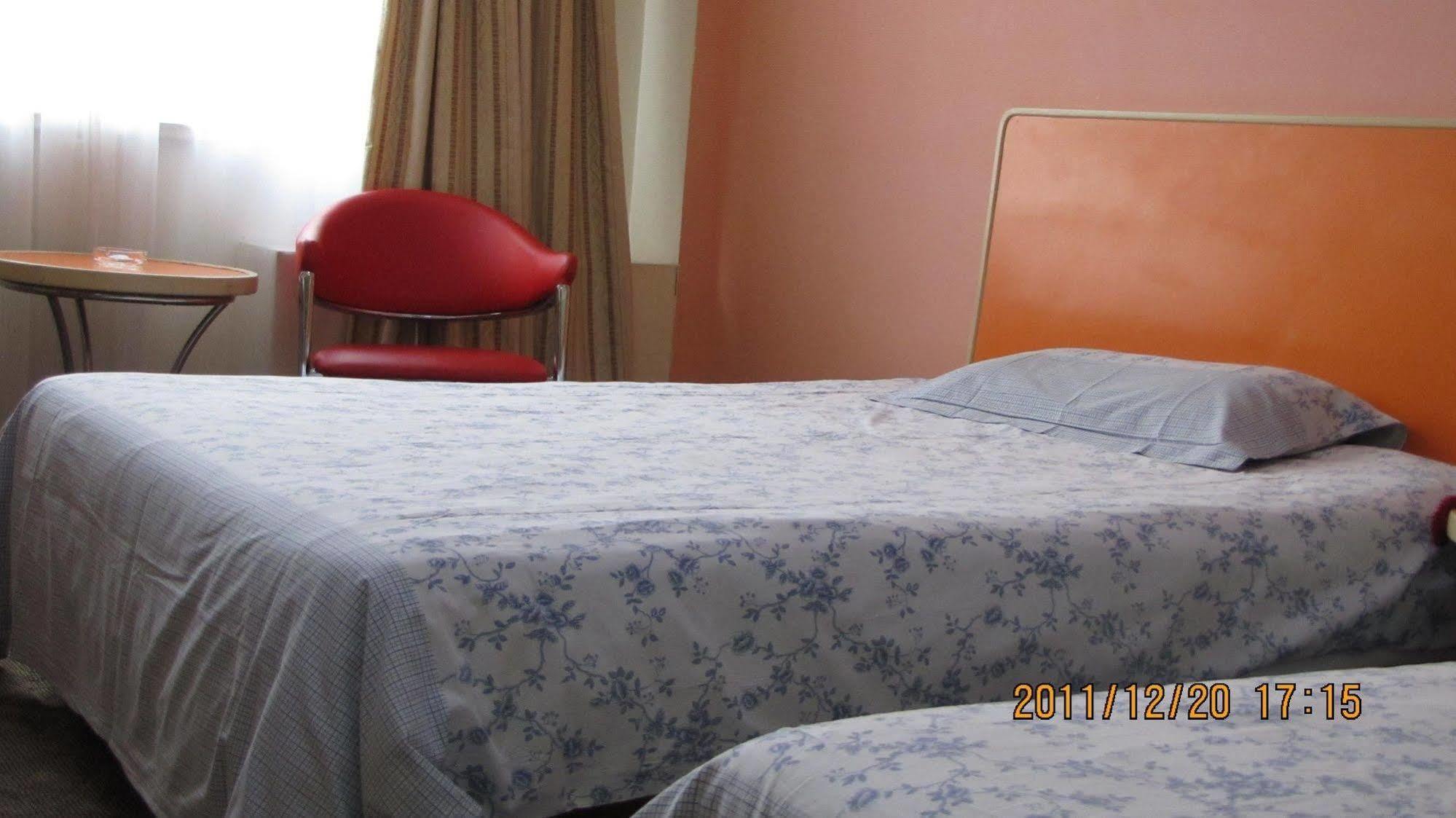 Motel 168 Hotel 乌鲁木齐 外观 照片